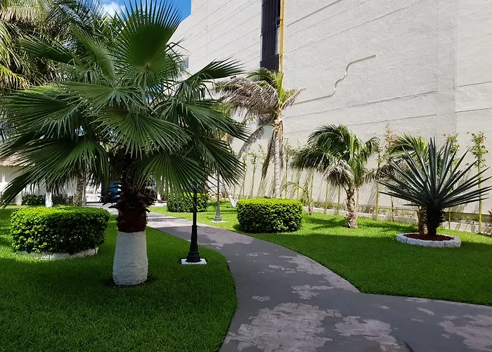 Salvia Cancun Aparts, Messico