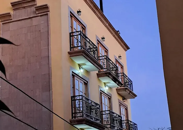 Cancun International Suites