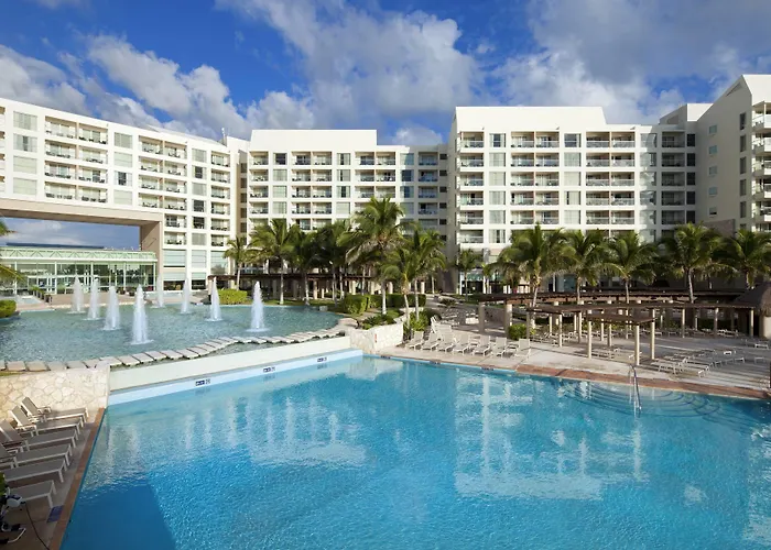The Westin Lagunamar Ocean Resort Villas & Spa Cancun