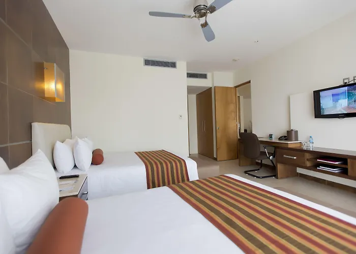 Krystal Urban Cancun & Beach Club